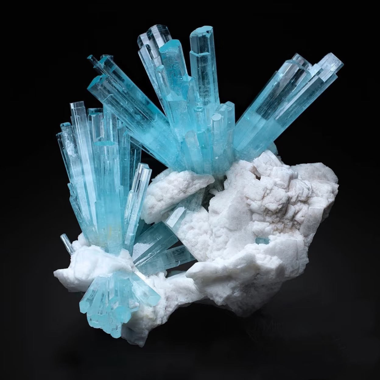 Discovering A Crystal: Aquamarine