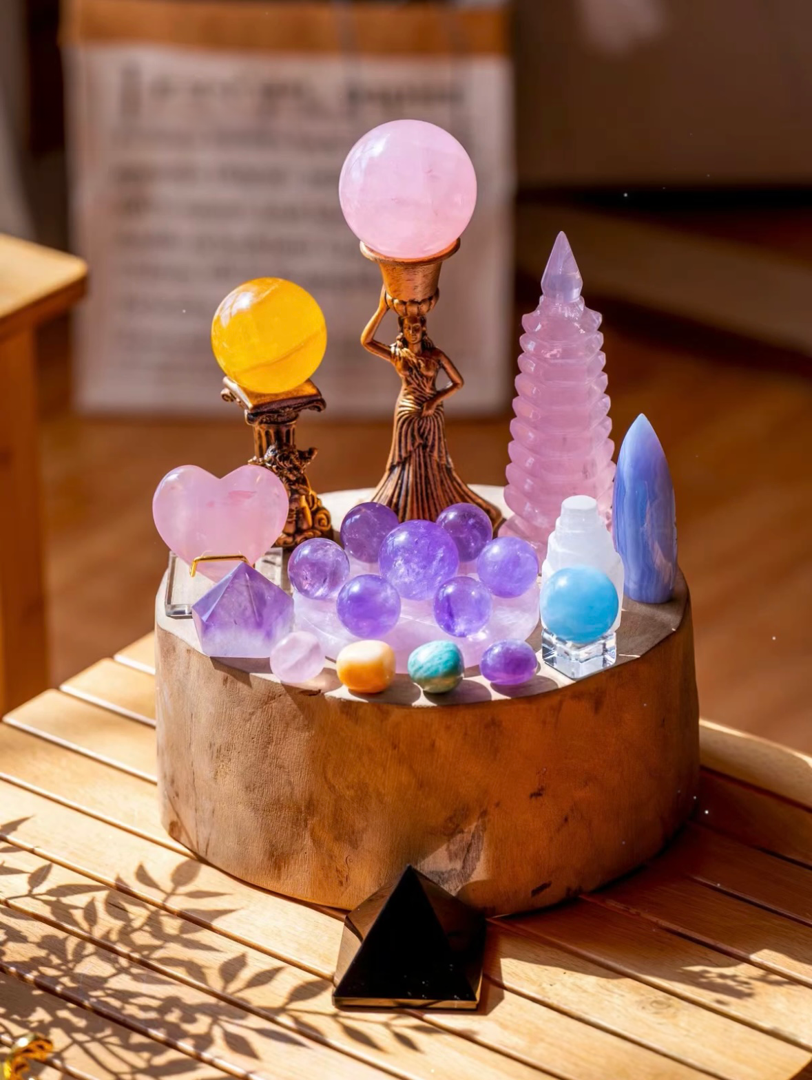 fluorite, rose quartz, amethyst, agate, selenite. crystal array, crystal display homedeco